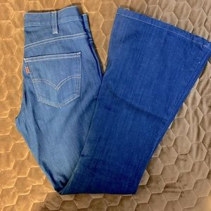 Levi’s 1974 Bells 26
